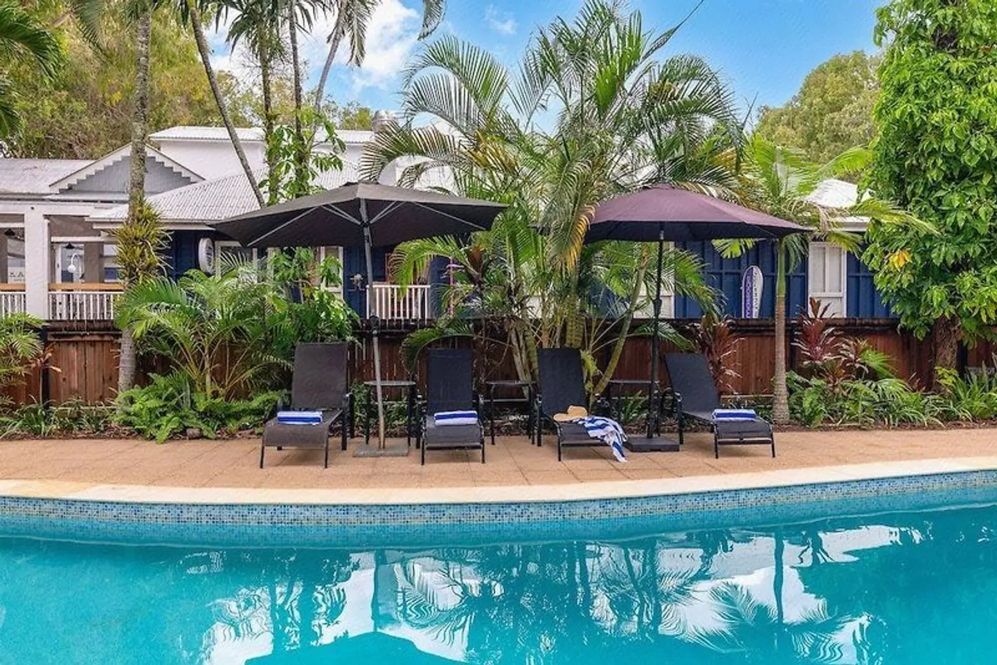 Paradise On The Beach Resort OUTDOOR_POOL