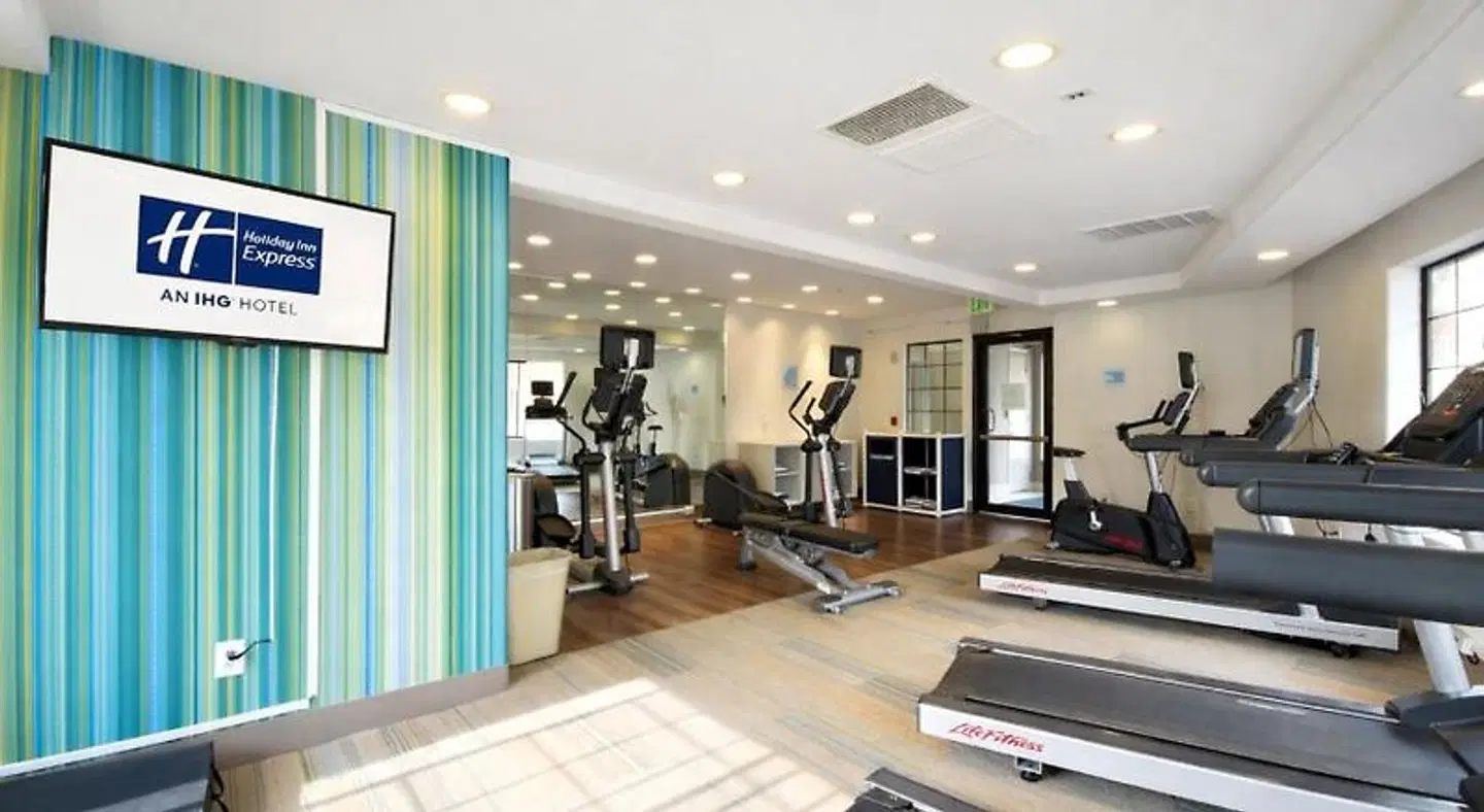 Holiday Inn Express Mira Mesa-San Diego by IHG SPORTS_AND_LEISURE