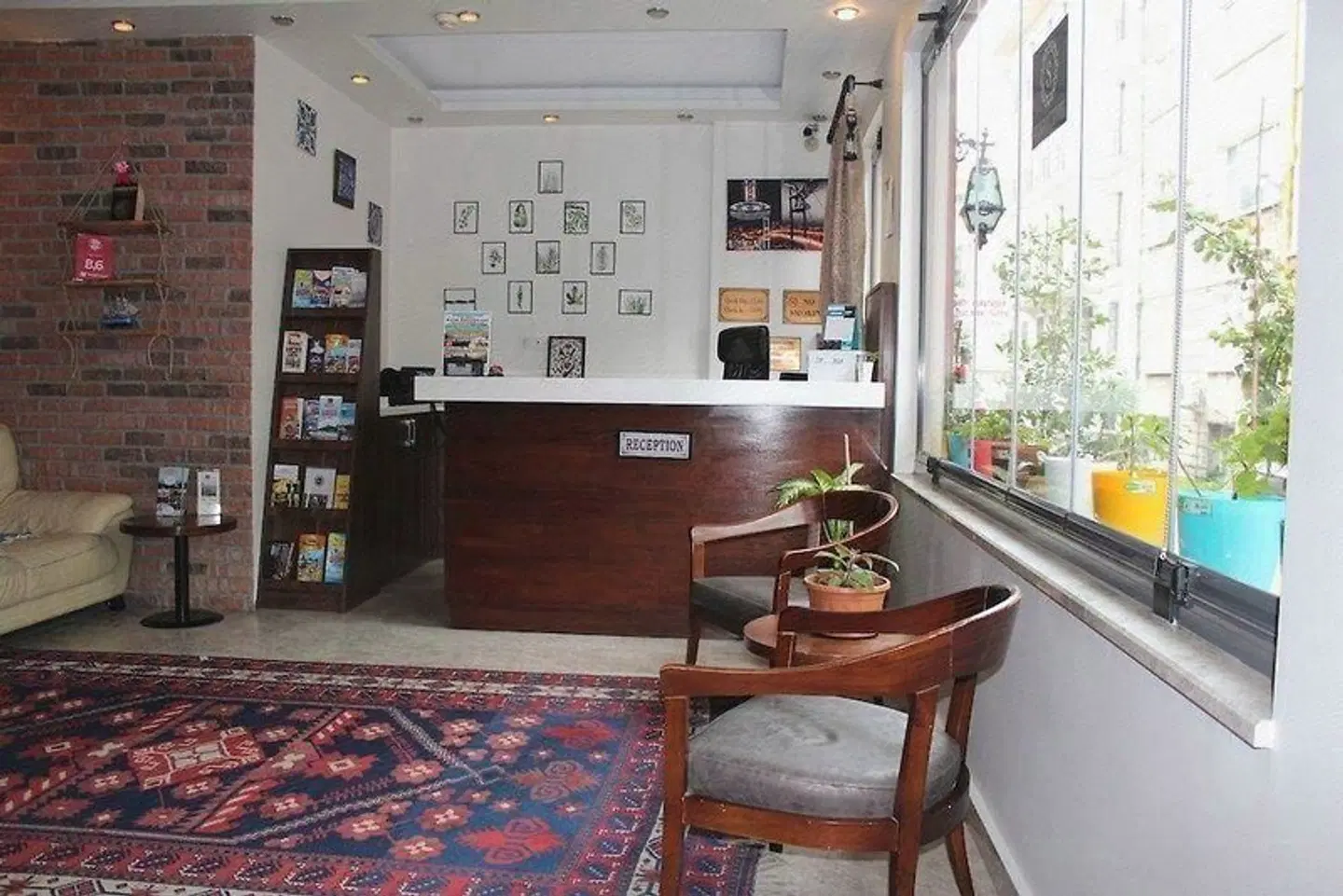 Stanpoli Hotel Bar