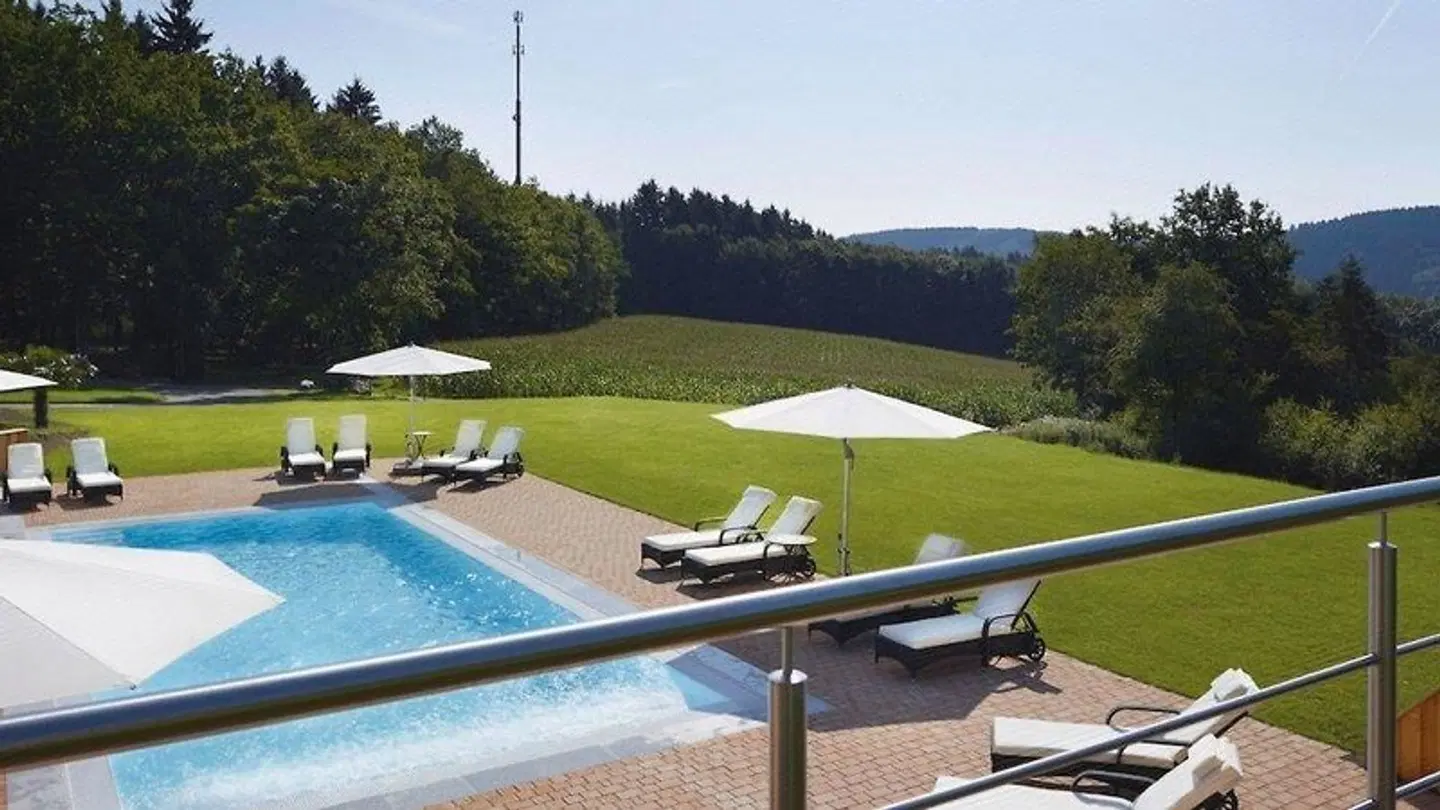 Diehlberg Hotel OUTDOOR_POOL