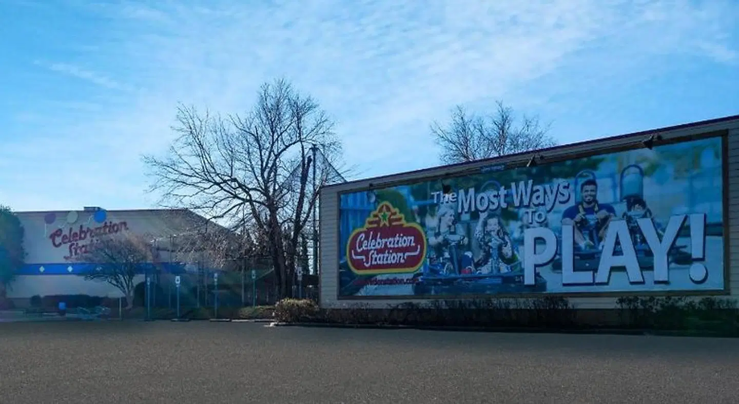 Holiday Inn Express Greensboro-(I-40 @ Wendover) by IHG EXTERIOR