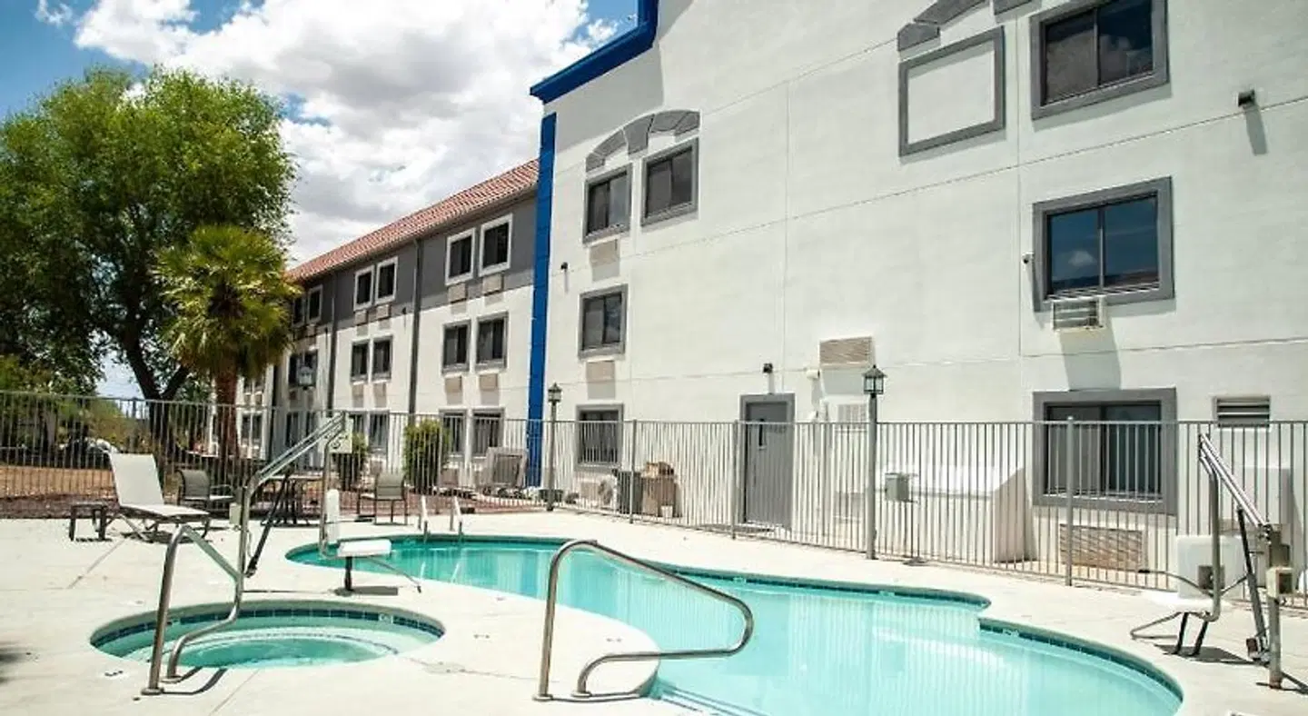 Holiday Inn Express Tucson-Airport by IHG OUTDOOR_POOL