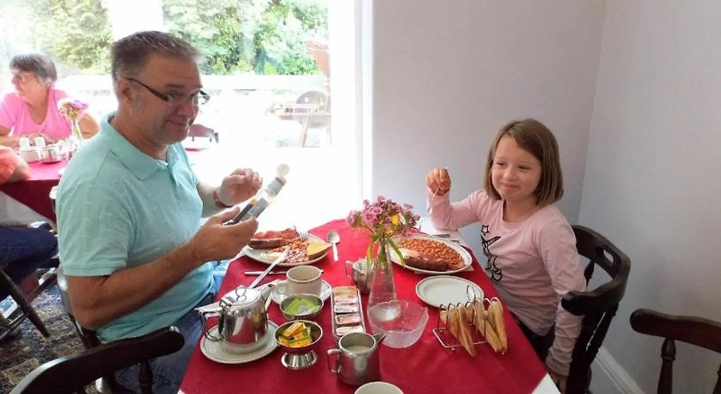 The Countryman Hotel Camelford PEOPLE