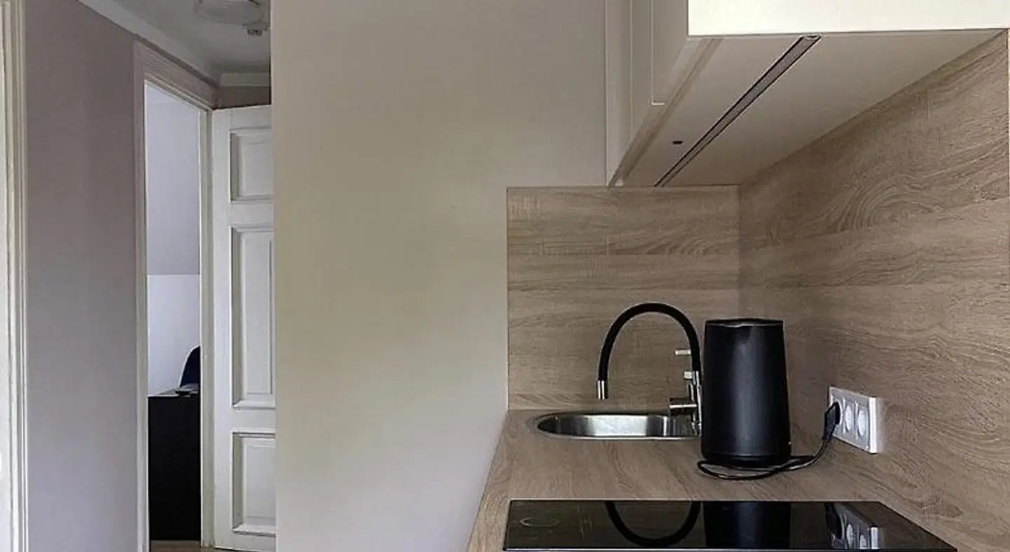 Sunrise Apartments HEALTH_BEAUTY