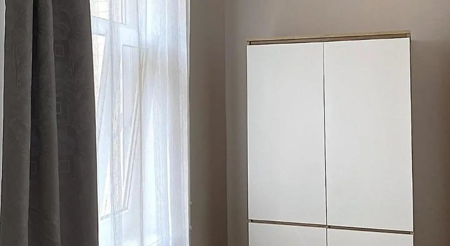 Sunrise Apartments ROOM_EXAMPLE