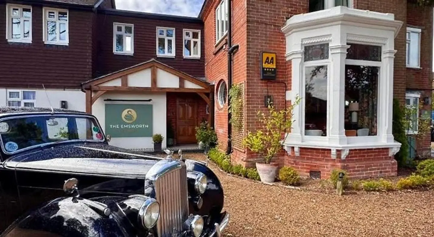 The Emsworth B&B Hotel EXTERIOR