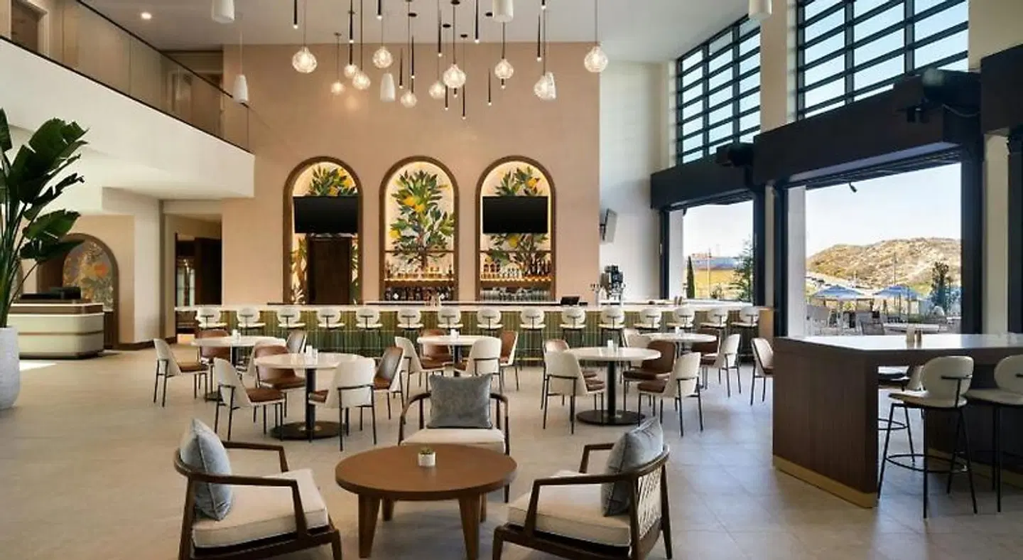 Courtyard by Marriott Sand City Monterey Restaurant