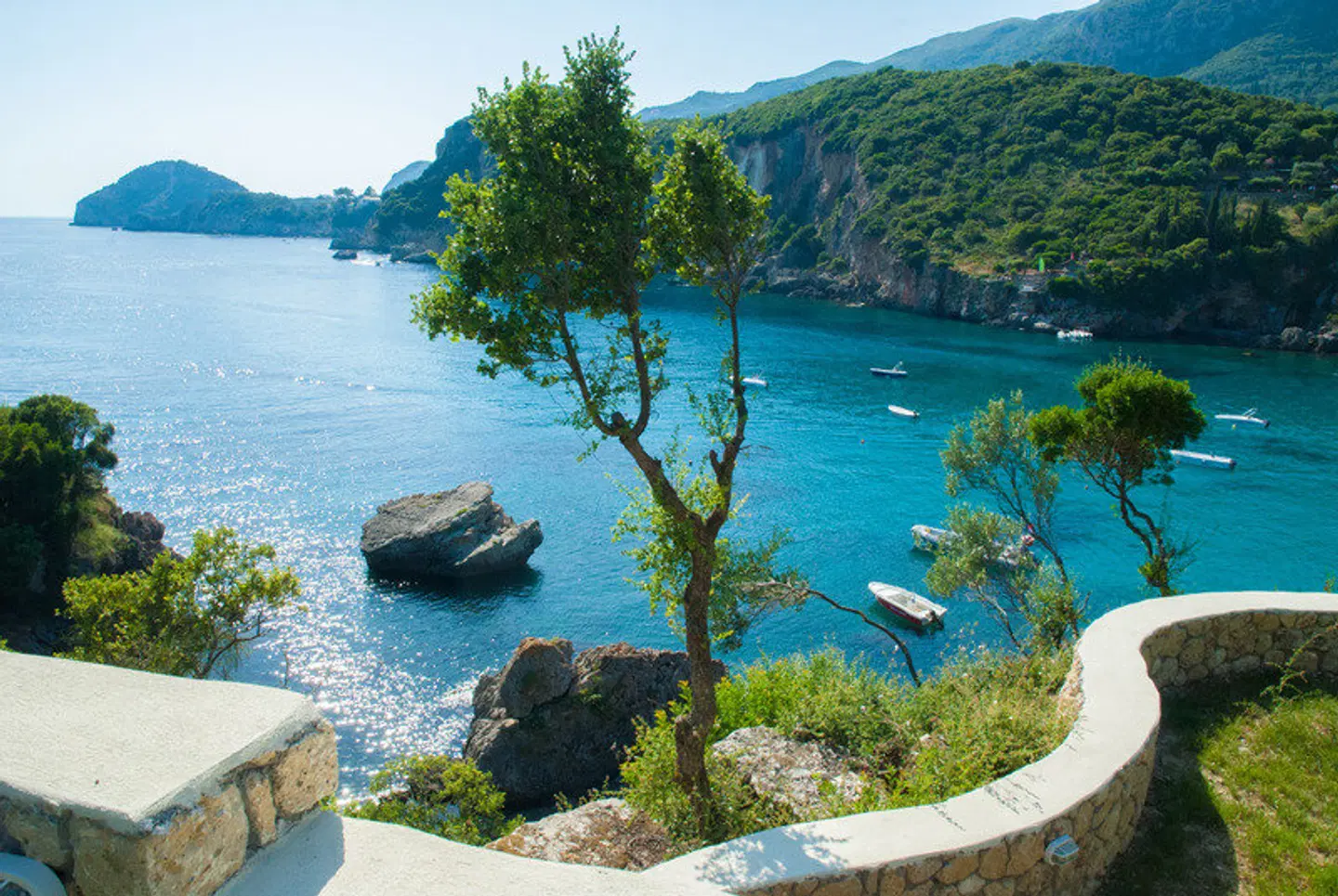 Blue Princess Hotel and Suites EXTERIOR