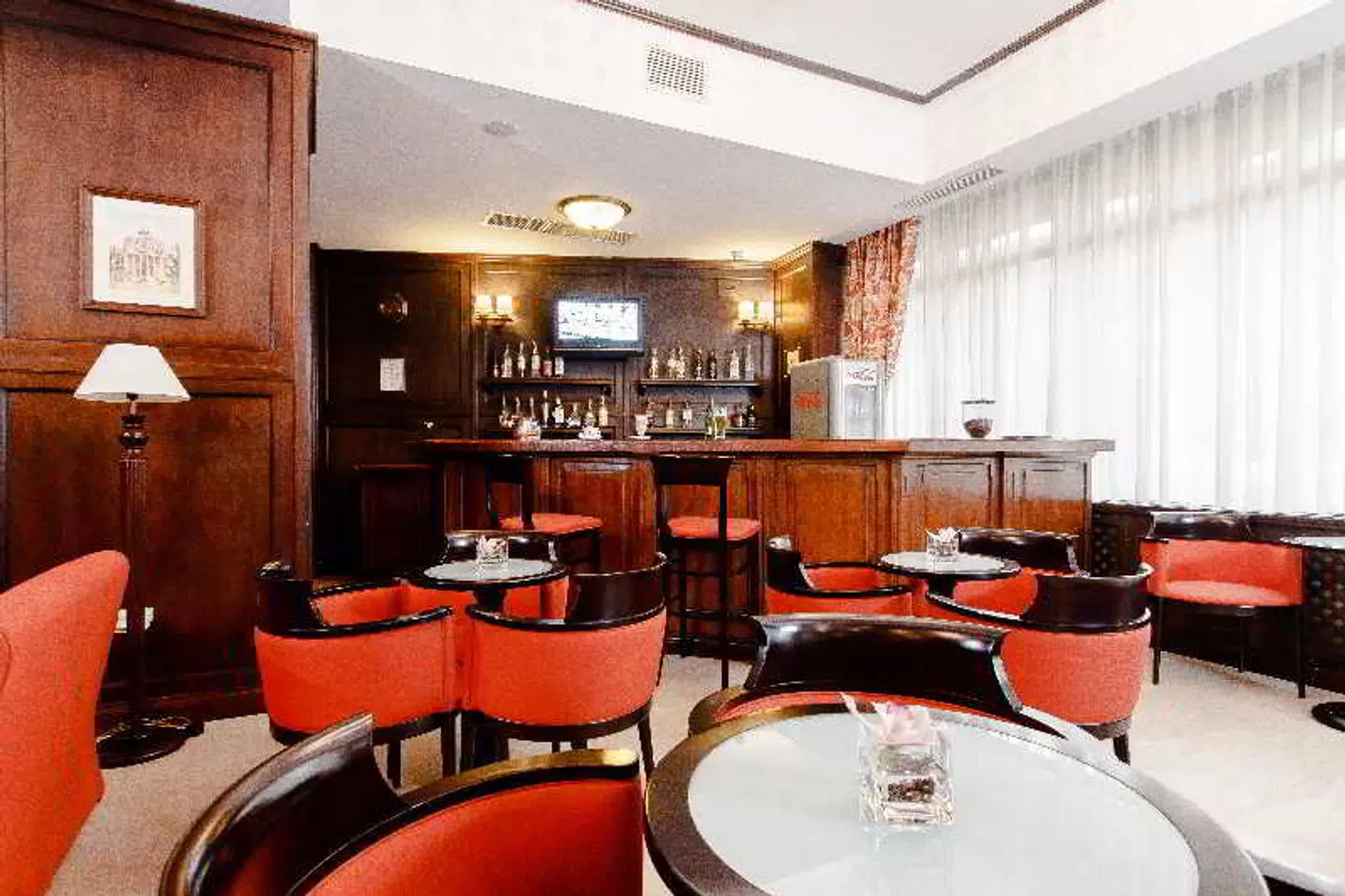International Bucharest Hotel Bar