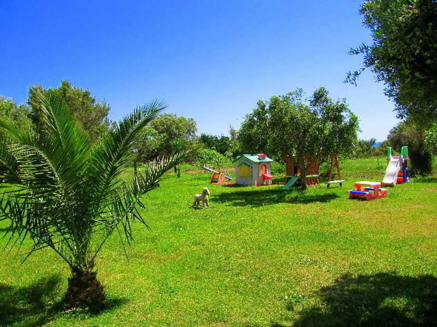 Monambeles Villas Garten