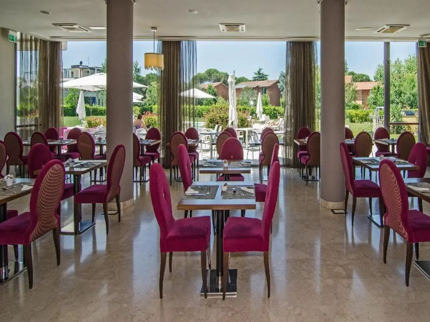 Pisa Hotel Tower Plaza Restaurant