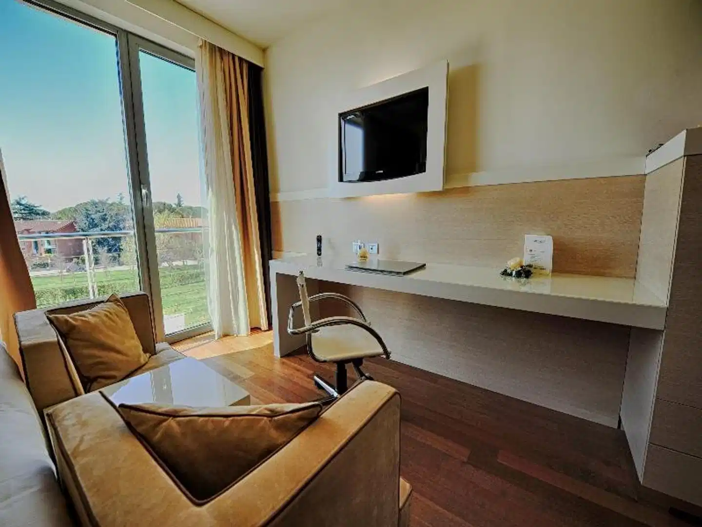 Pisa Hotel Tower Plaza Badezimmer