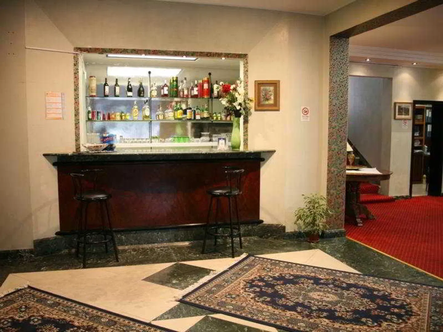 Niagara Bar