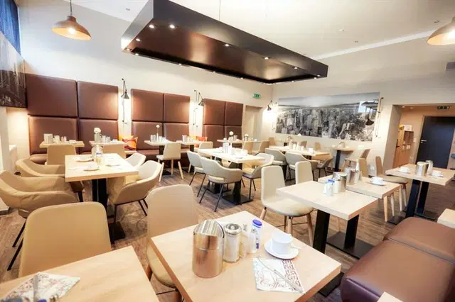 Manhattan Restaurant