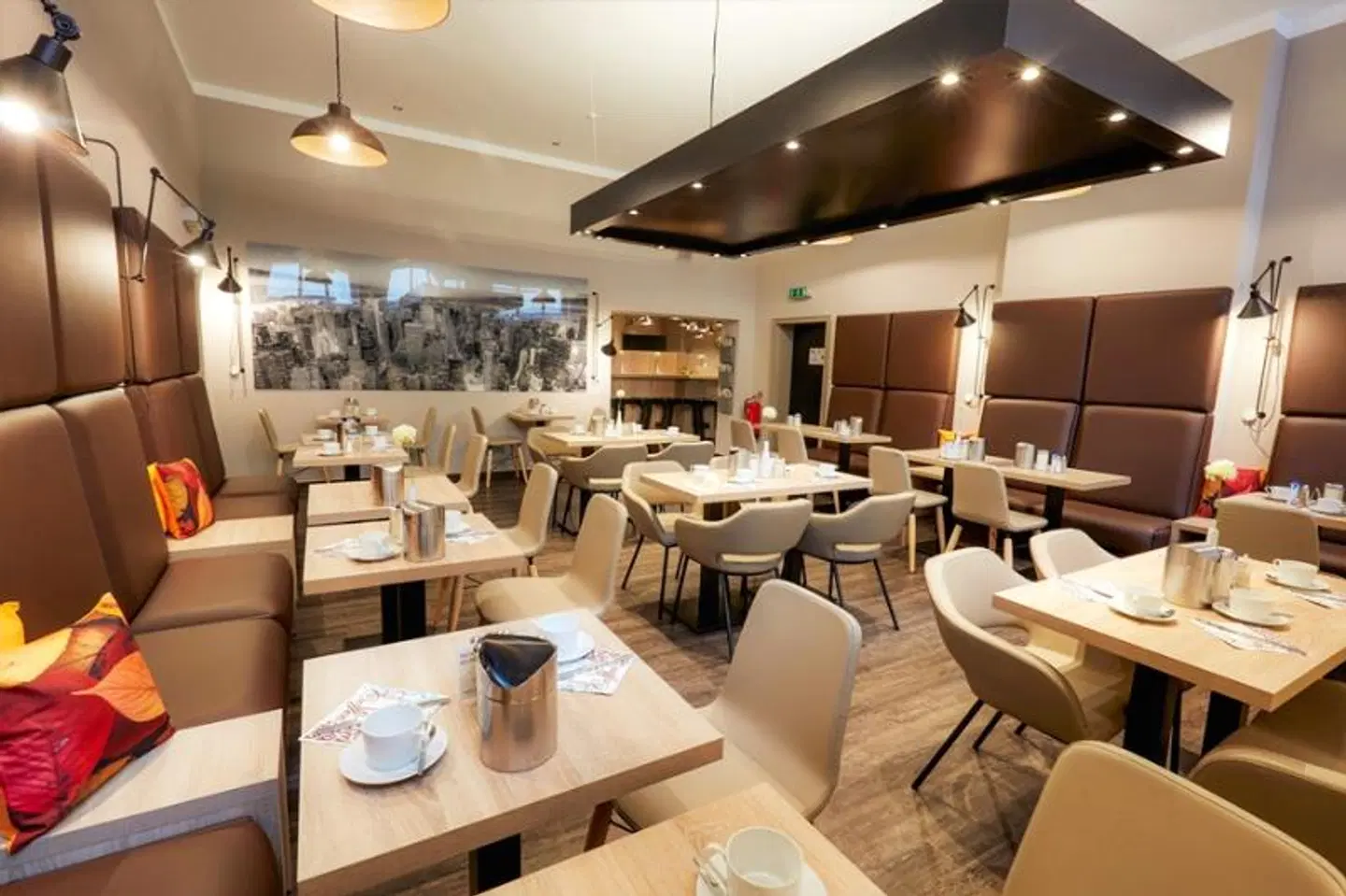 Manhattan Restaurant