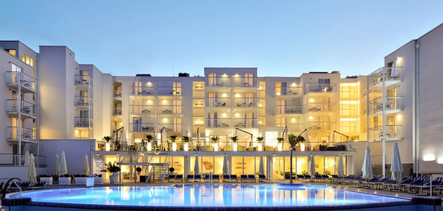 Hotel Valamar Sanfior EXTERIOR