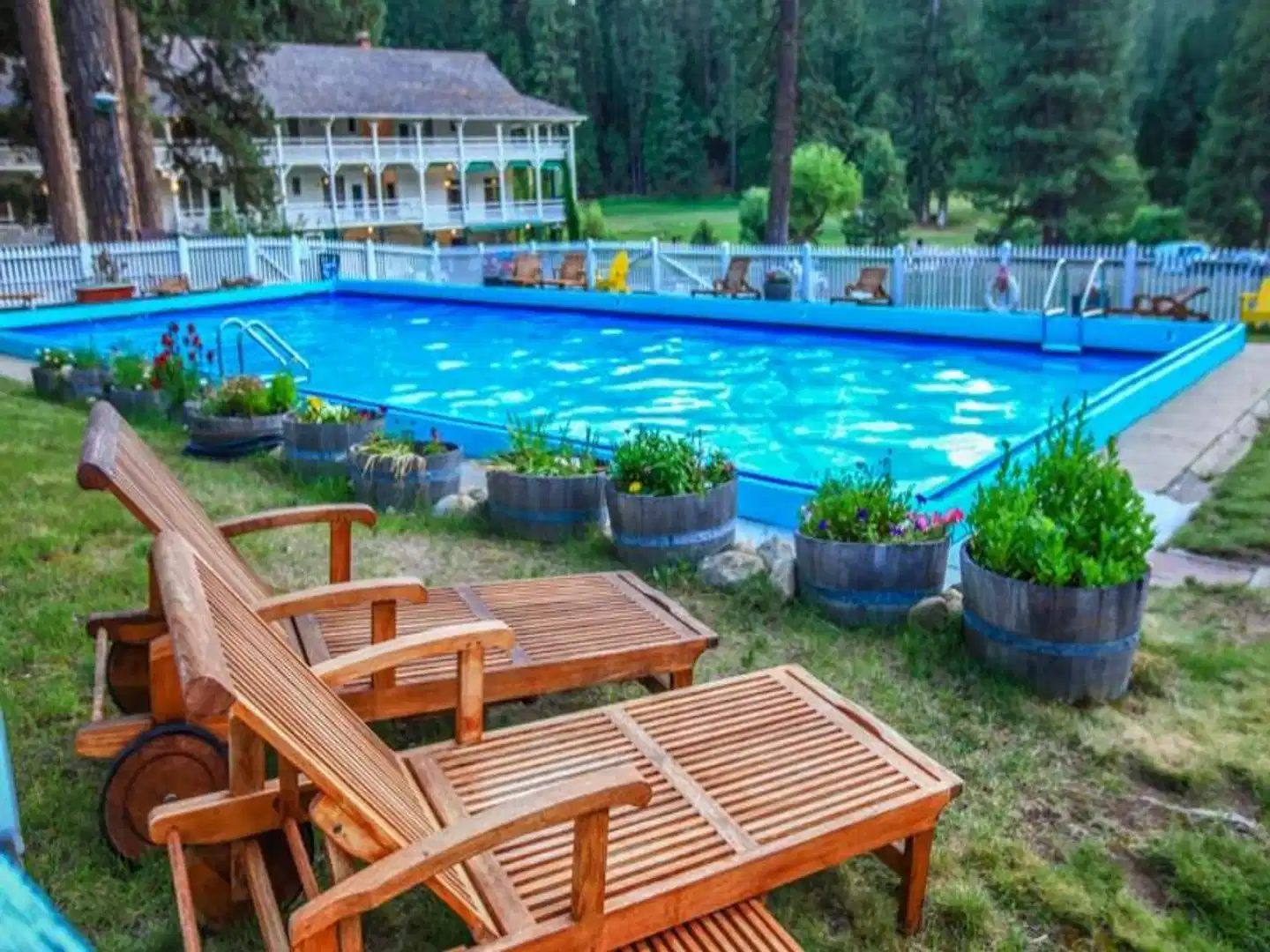 Wawona Hotel Pool