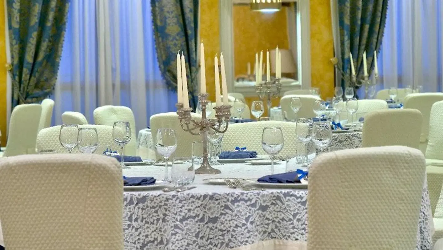 501 Hotel Restaurant