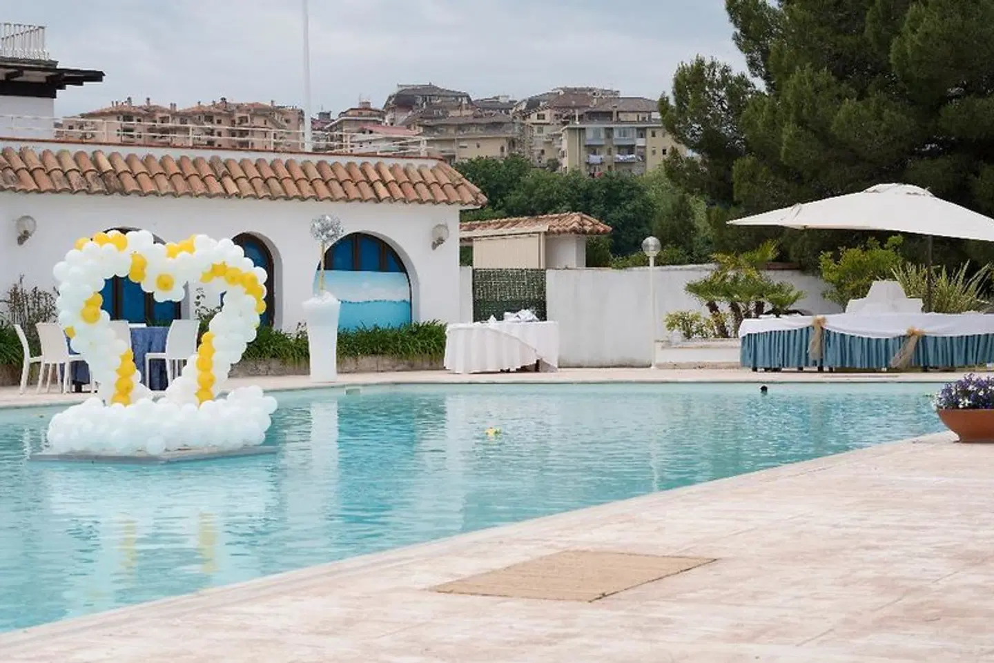 501 Hotel OUTDOOR_POOL
