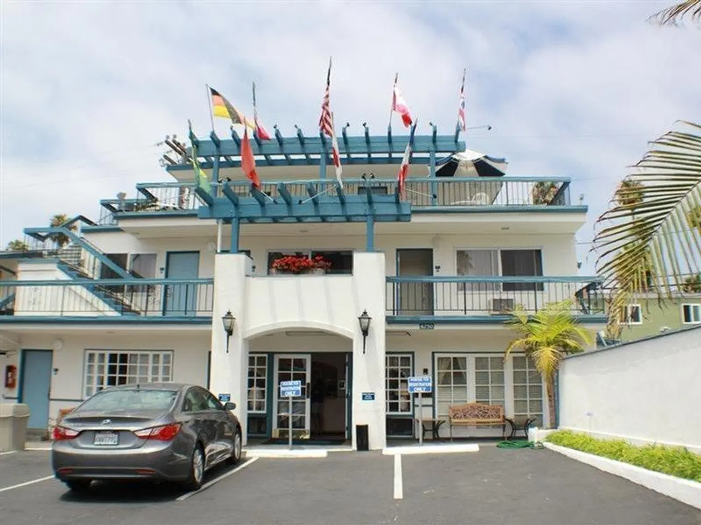 La Jolla Beach Travelodge EXTERIOR