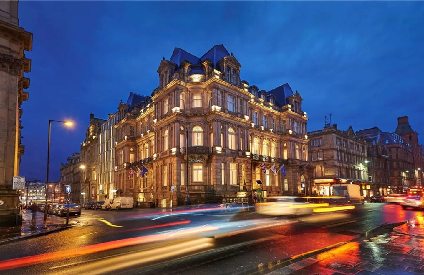 DoubleTree by Hilton Liverpool EXTERIOR