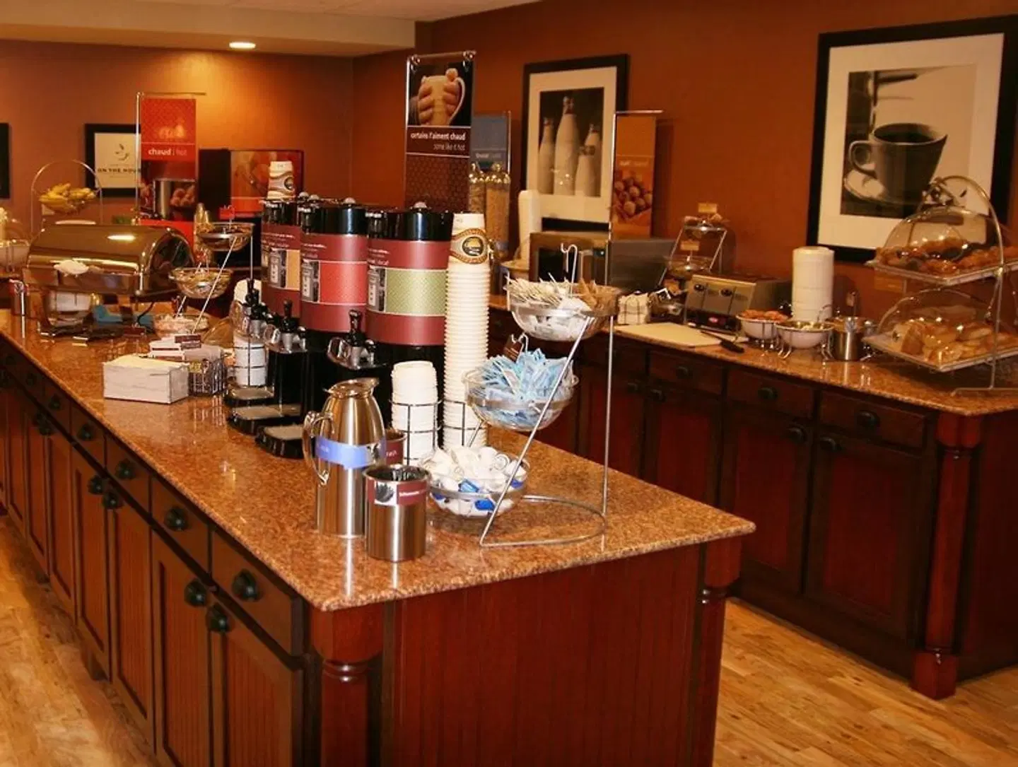 Hampton Inn & Suites by Hilton Moncton Restaurant