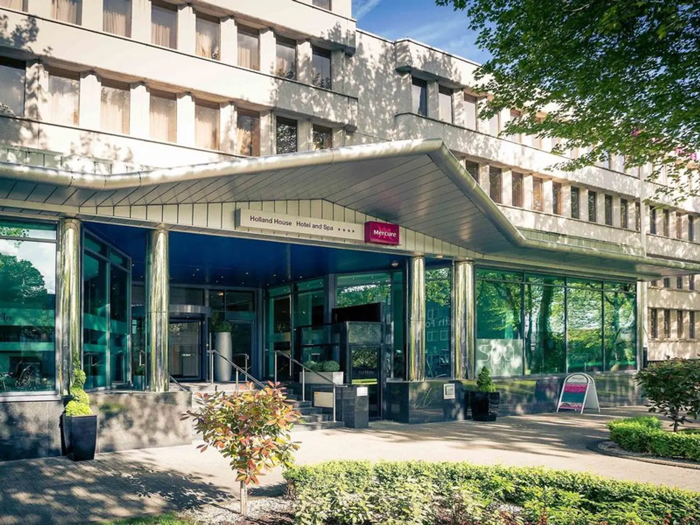 Mercure Bristol Holland House EXTERIOR