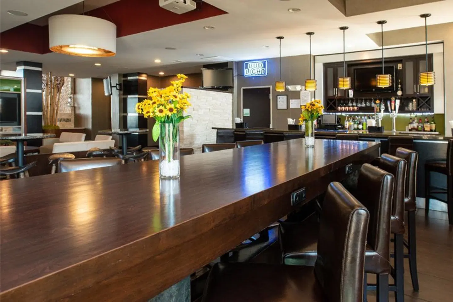 Holiday Inn Amarillo West Medical Center by IHG Bar