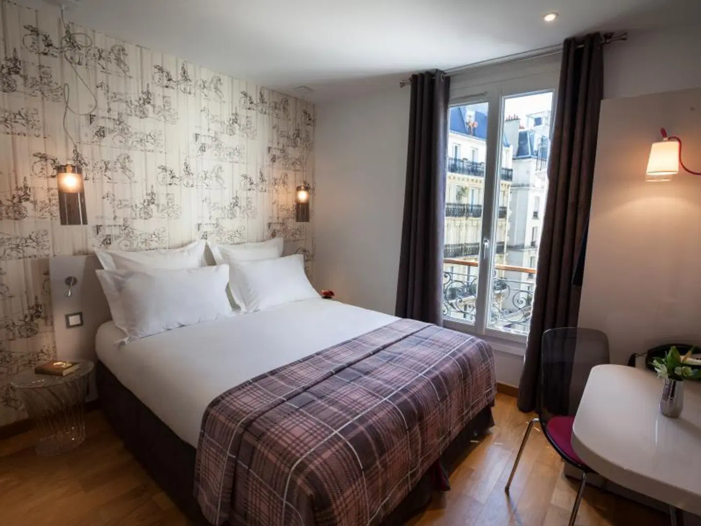 Hôtel Le Mireille ROOM_EXAMPLE