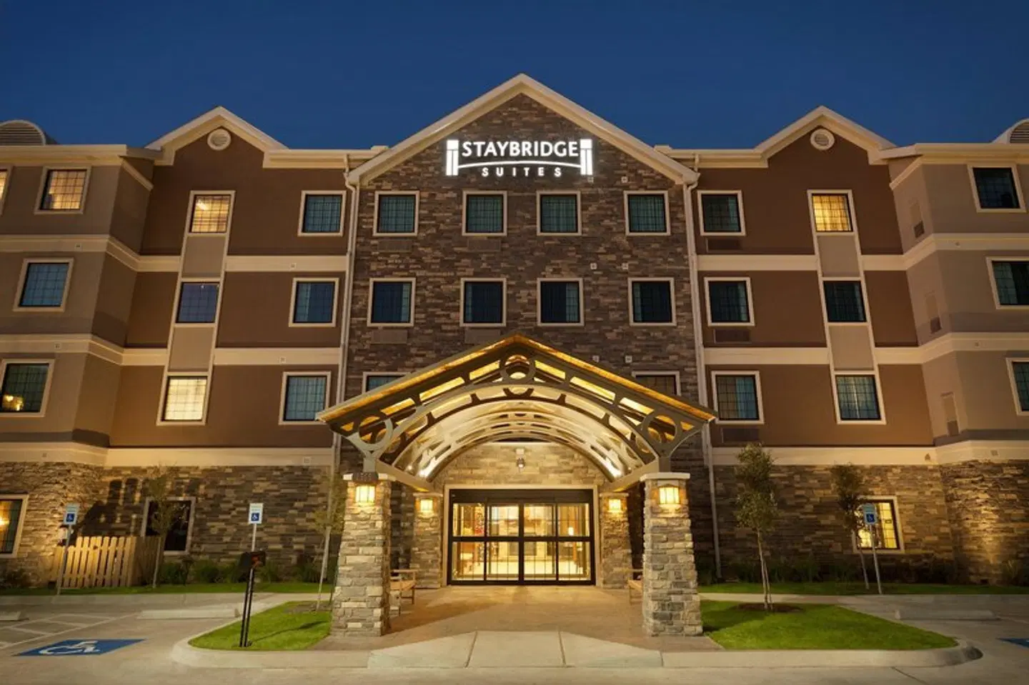 Staybridge Suites Midland by IHG EXTERIOR