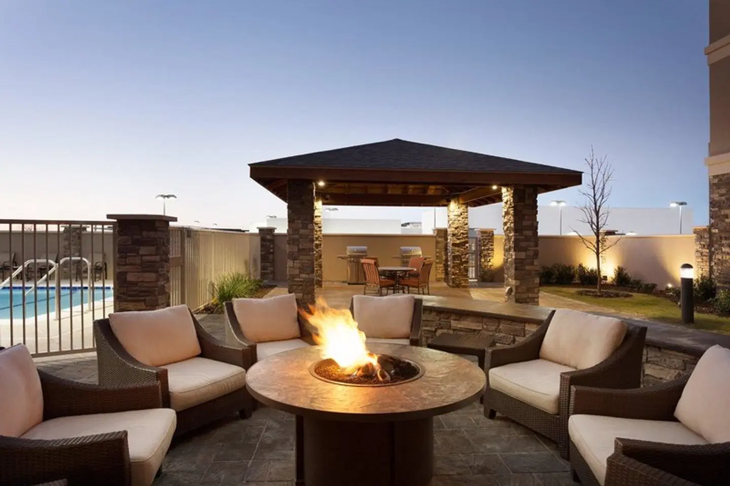 Staybridge Suites Midland by IHG Terrasse