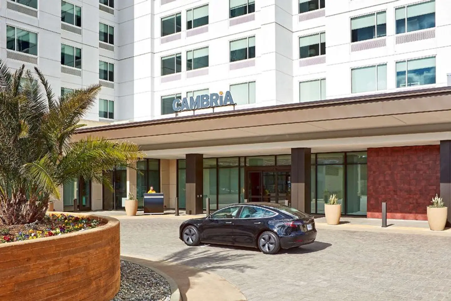 Cambria Hotel Anaheim Resort Area EXTERIOR