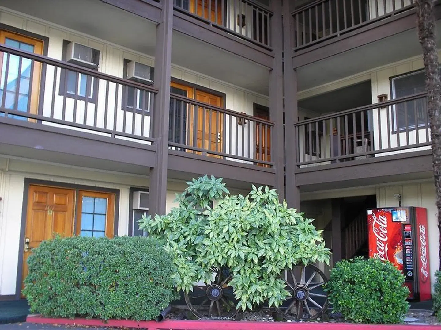 Heritage Inn Yosemite/Sonora EXTERIOR