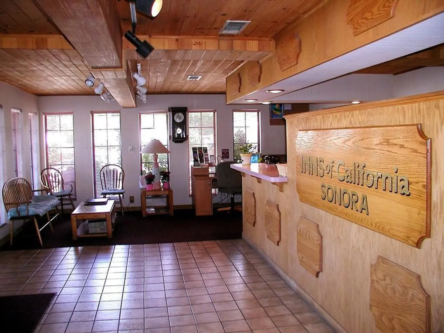 Heritage Inn Yosemite/Sonora LOUNGE_LOBBY