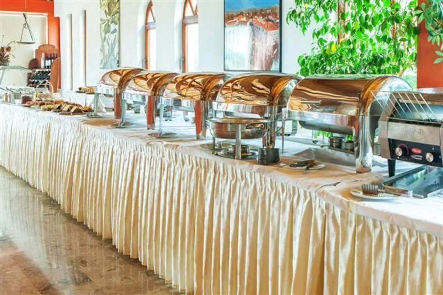 Europa Hotel, Ancient Olympia Restaurant
