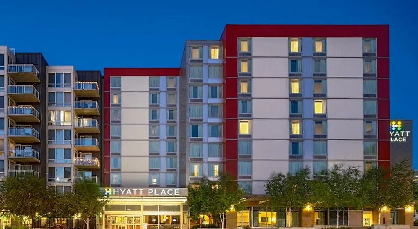 Hyatt Place Seattle Downtown EXTERIOR