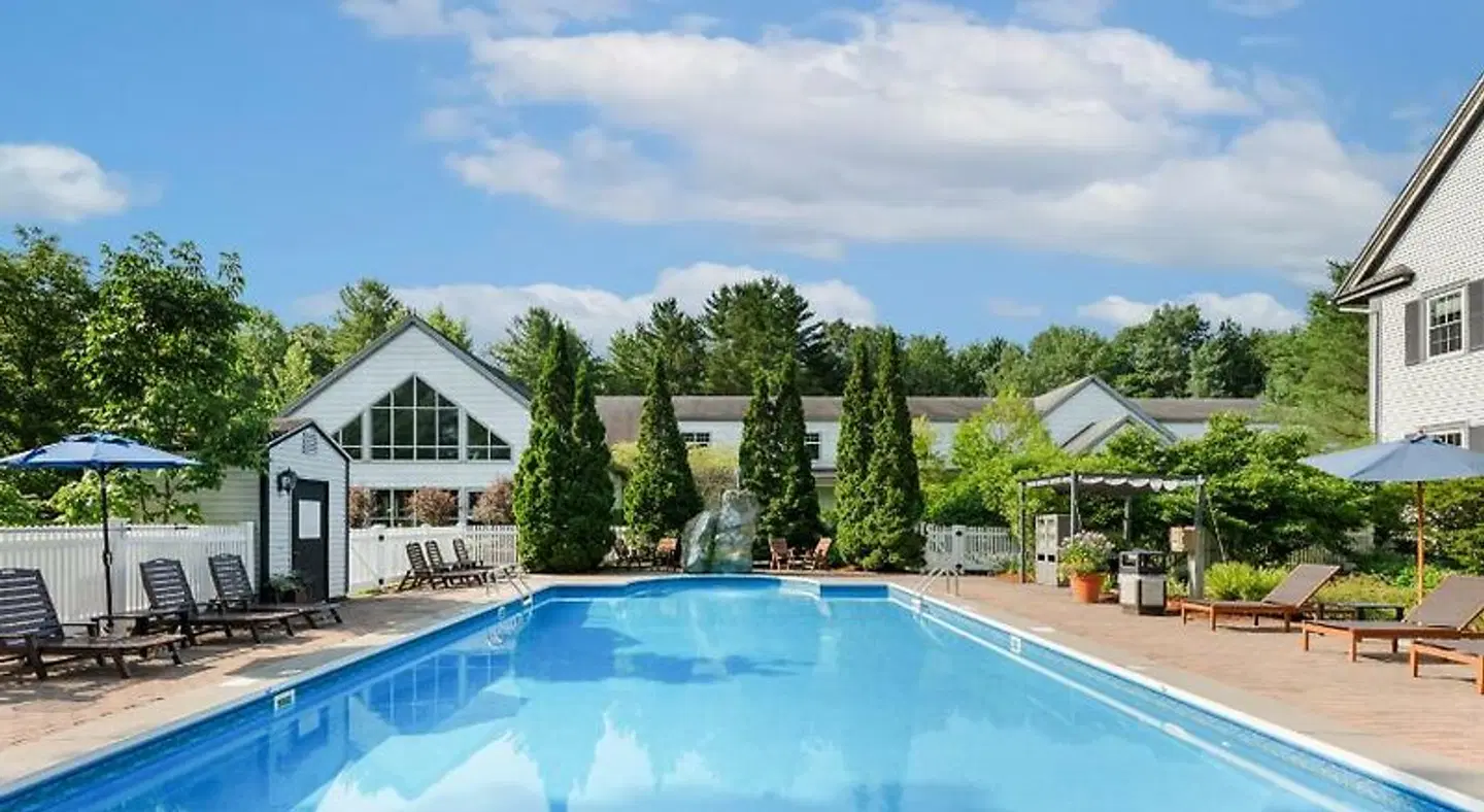 The Essex, Vermont's Culinary Resort and Spa OUTDOOR_POOL