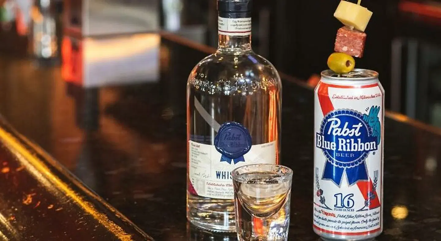 The Brewhouse Inn & Suites - Milwaukee PEOPLE
