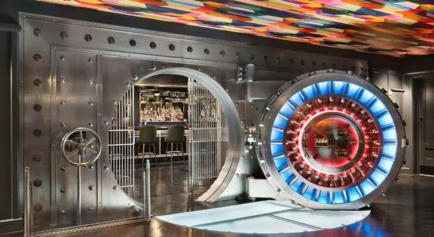 The National, Autograph Collection Bar