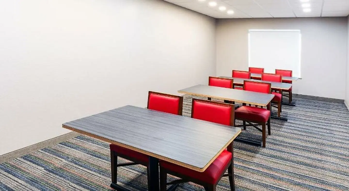 Holiday Inn Express & Suites Del Rio by IHG ROOM_EXAMPLE