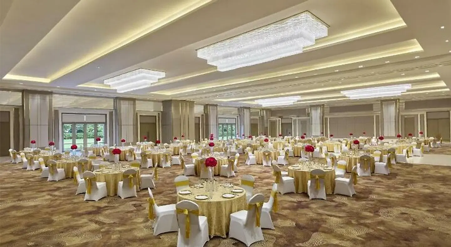DoubleTree by Hilton Agra Restaurant
