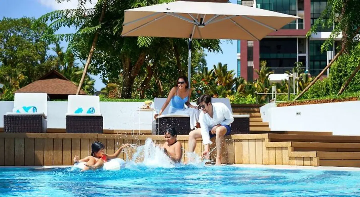 Hilton Kuching OUTDOOR_POOL