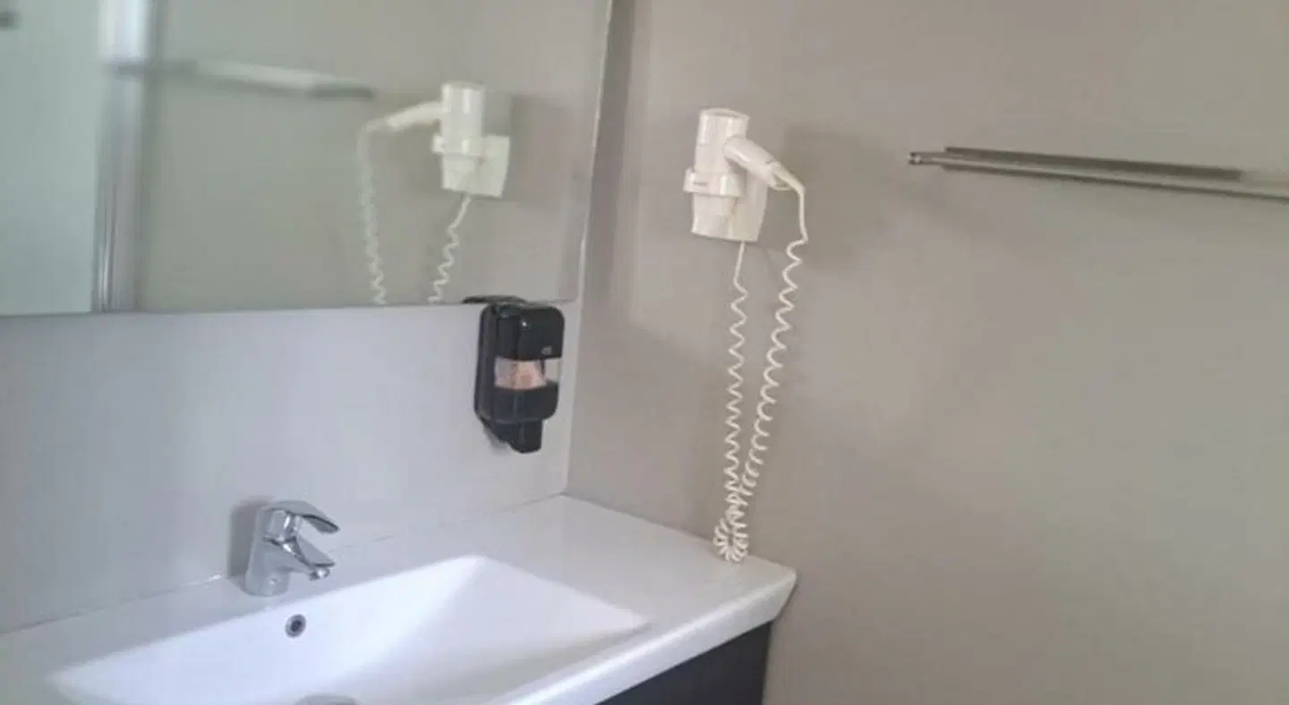 Bandholm Hotel Badezimmer