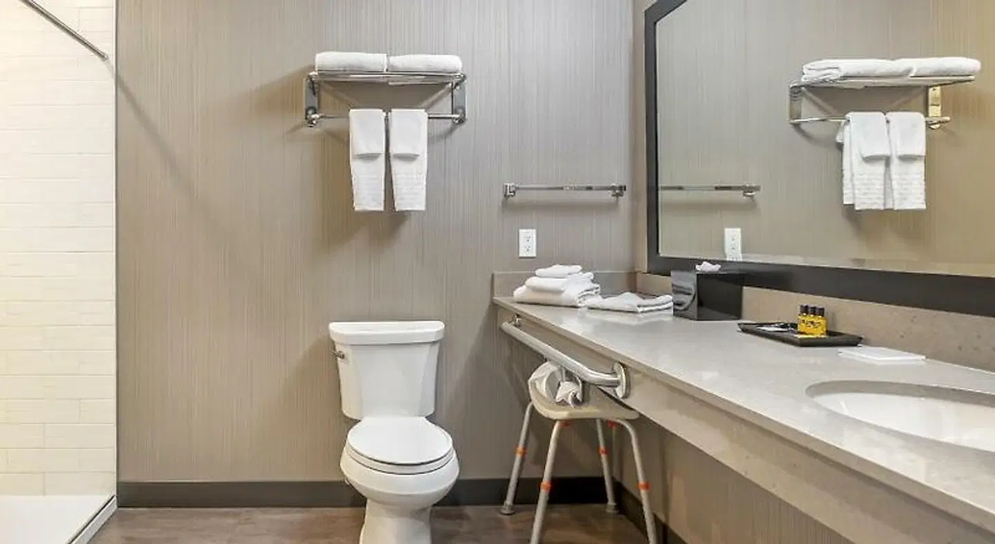 Best Western Plus East Side Badezimmer
