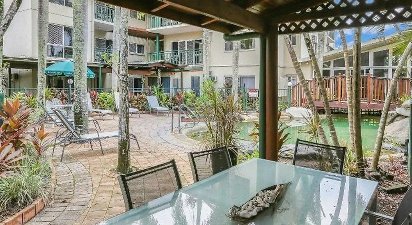Koala Court Holiday Apartments Terrasse