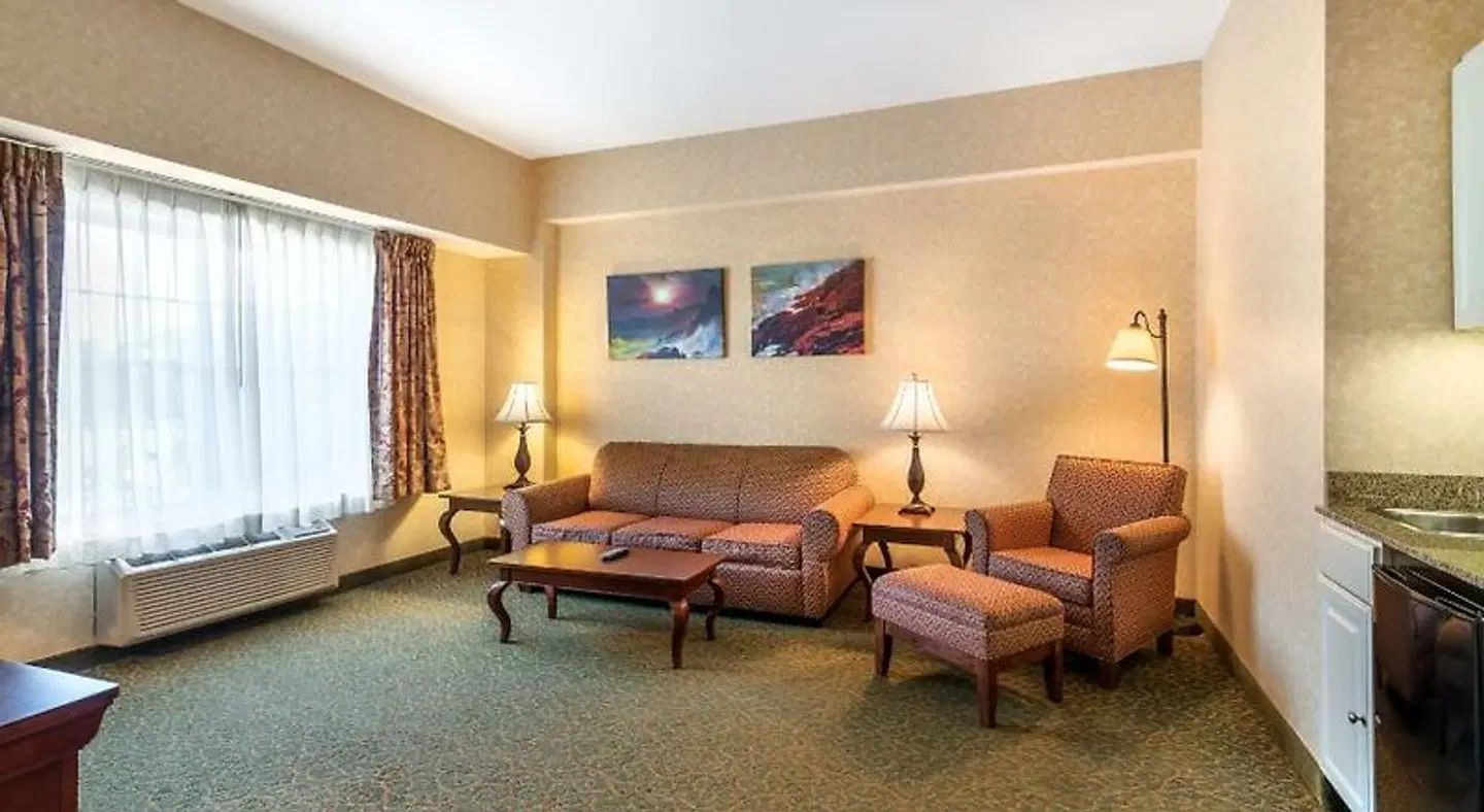 Maine Evergreen Hotel, Ascend Hotel Collection ROOM_EXAMPLE