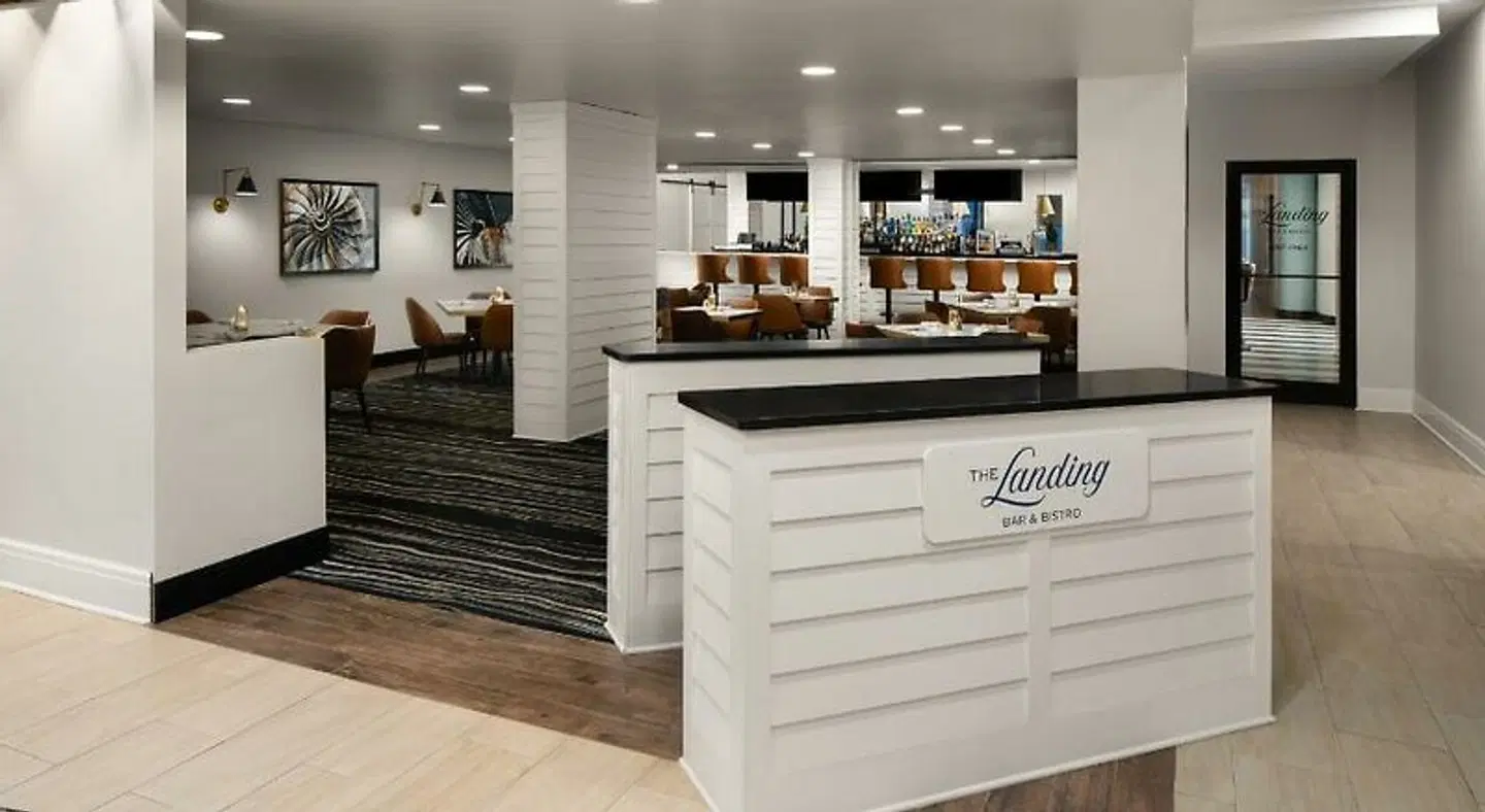 DoubleTree by Hilton Norfolk Airport LOUNGE_LOBBY