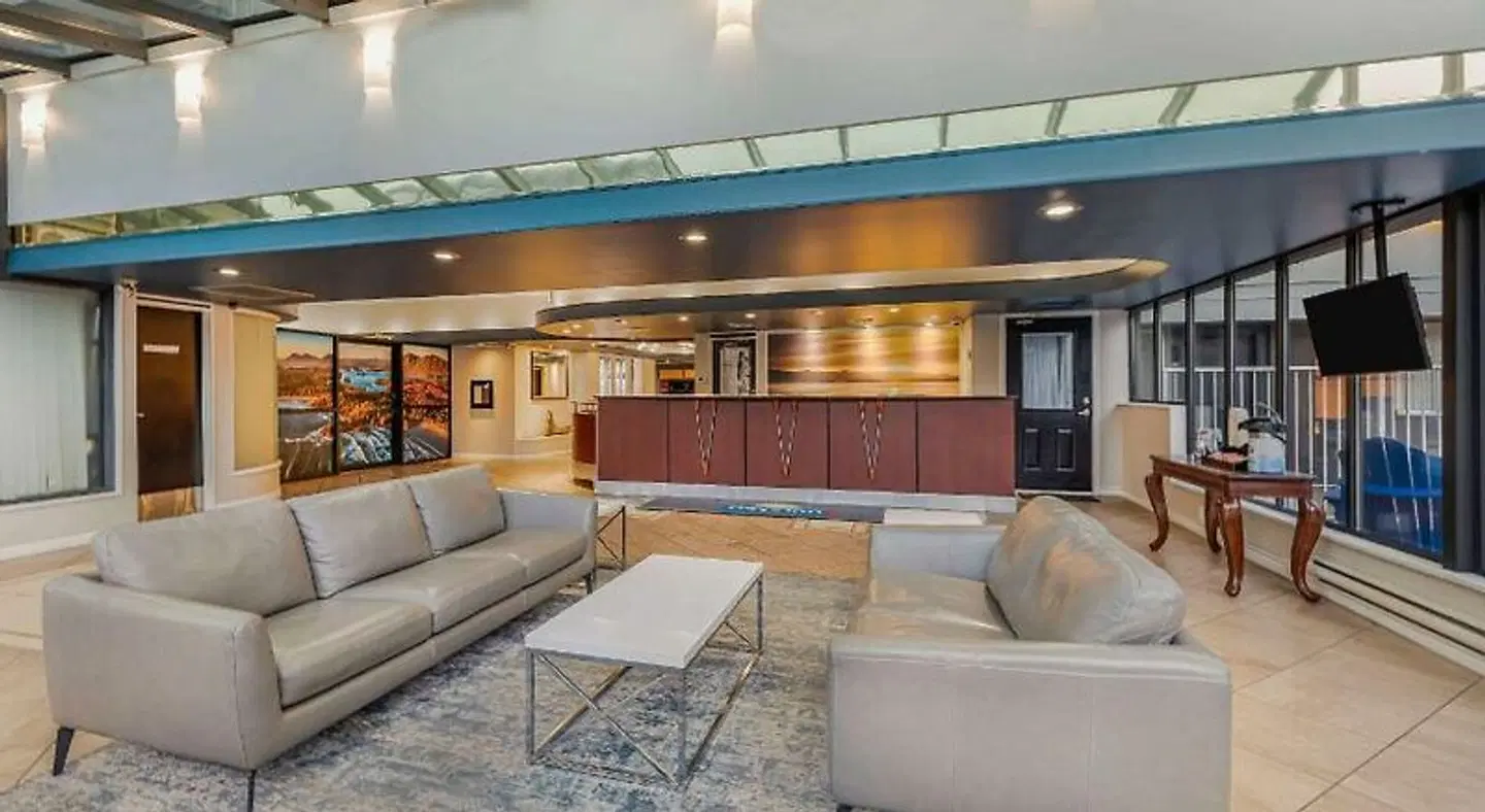 Days Inn by Wyndham Victoria On The Harbour LOUNGE_LOBBY