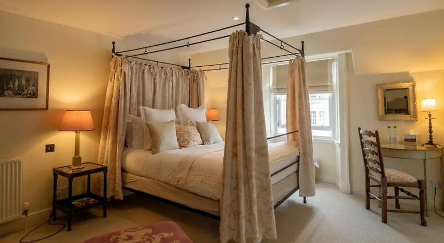 The Royal Hotel ROOM_EXAMPLE