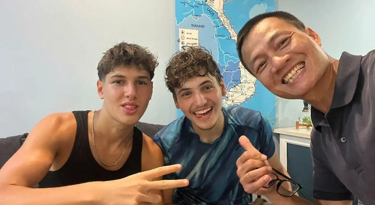 Hanoi Exclusive Hotel PEOPLE